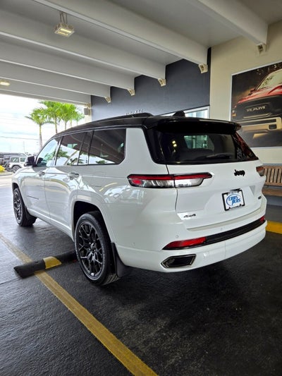 2025 Jeep Grand Cherokee Summit Reserve