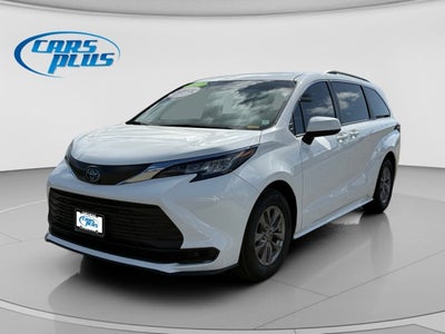 2023 Toyota Sienna LE